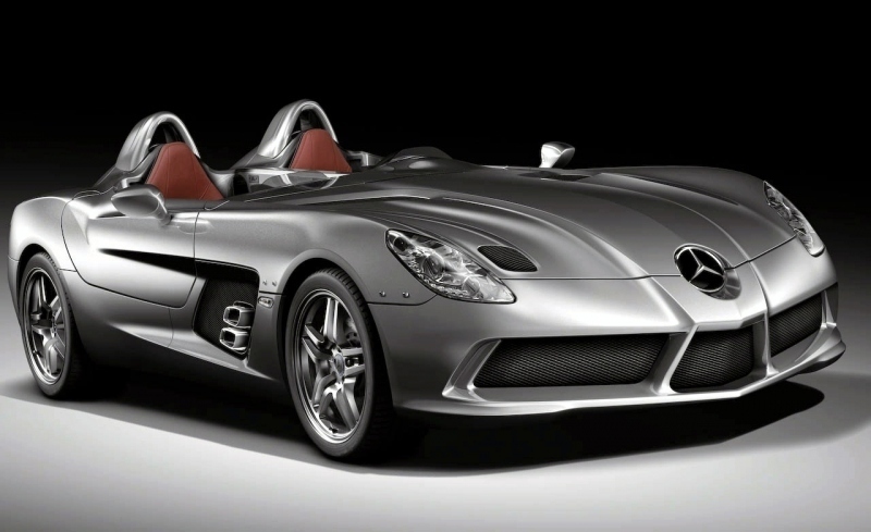 Sportovní automobil Mercedes SLR Stirling Moss