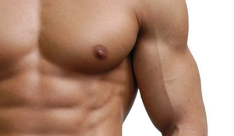 Mít svalnaté břicho, je sen snad každého muže