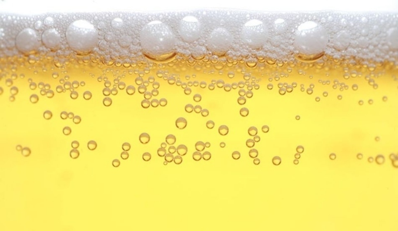 Fotografie zobrazující nealkoholické pivo