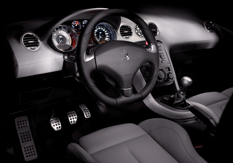 Interiér vozu Peugeot RCZ