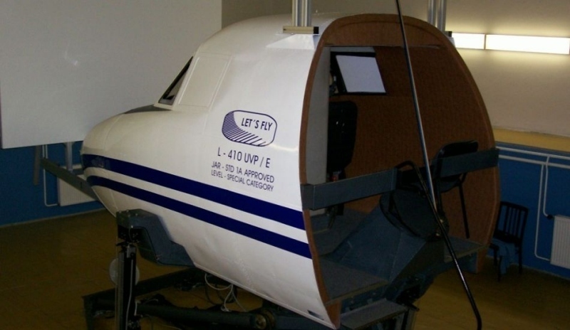 Simulátor L 410 - výcvik profesionálních pilotů