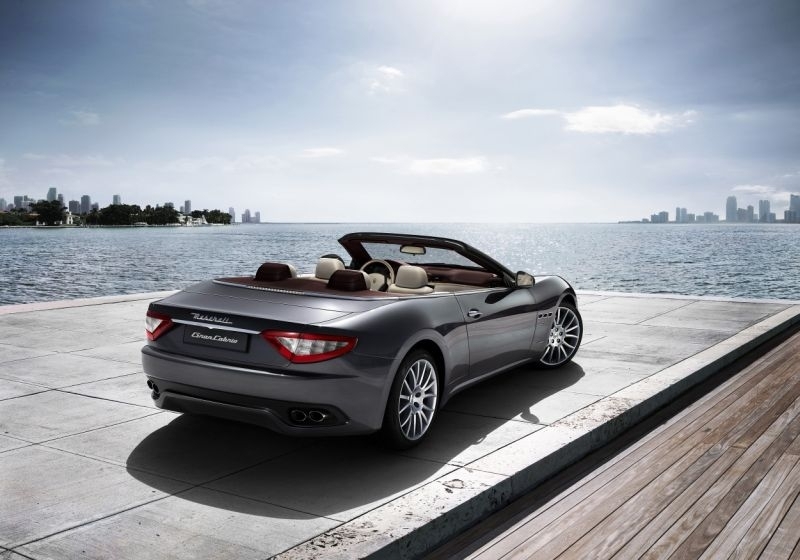 Sportovní auto Maserati GranCabrio