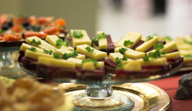 Fotografie občerstvení na stole