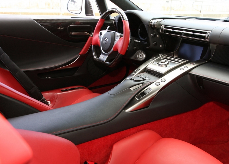 Interiér vozu Lexus LF-A