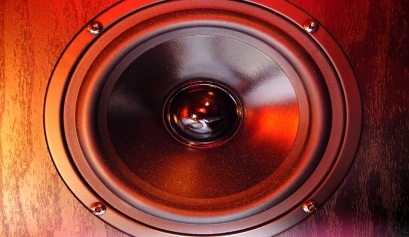 Snímek zobrazující audio zařízení