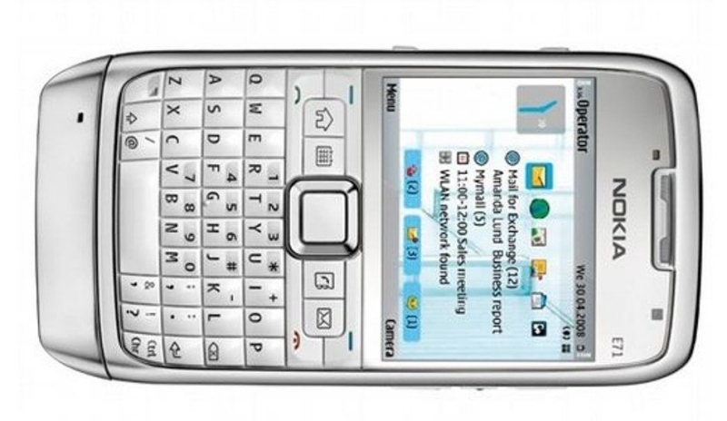 Mobilní telefon Nokia E71