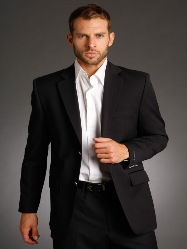 Obrázek muže v tmavém obleku