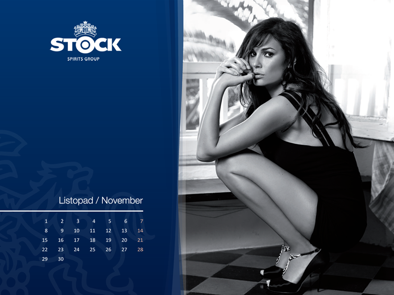 Alena Šeredová v podřepu