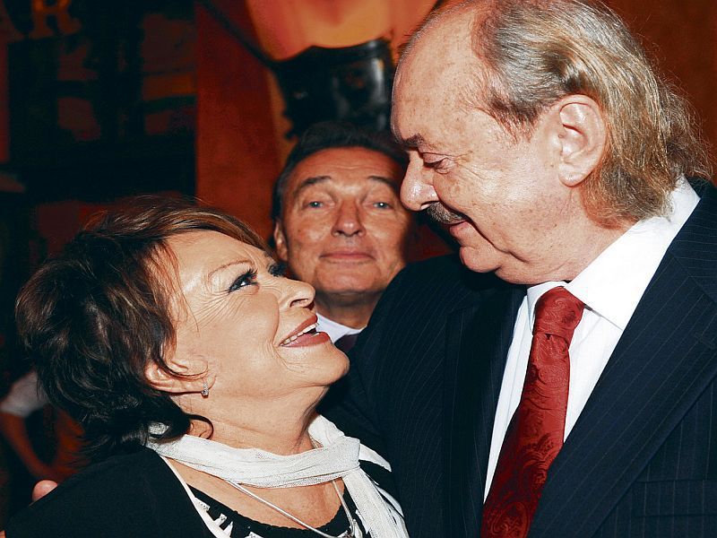 Jiřina Bohdalová, František Janeček a Karel Gott