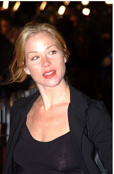  Christina Applegate v černém
