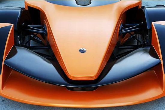 Foto přední části vozu Hulme CanAm