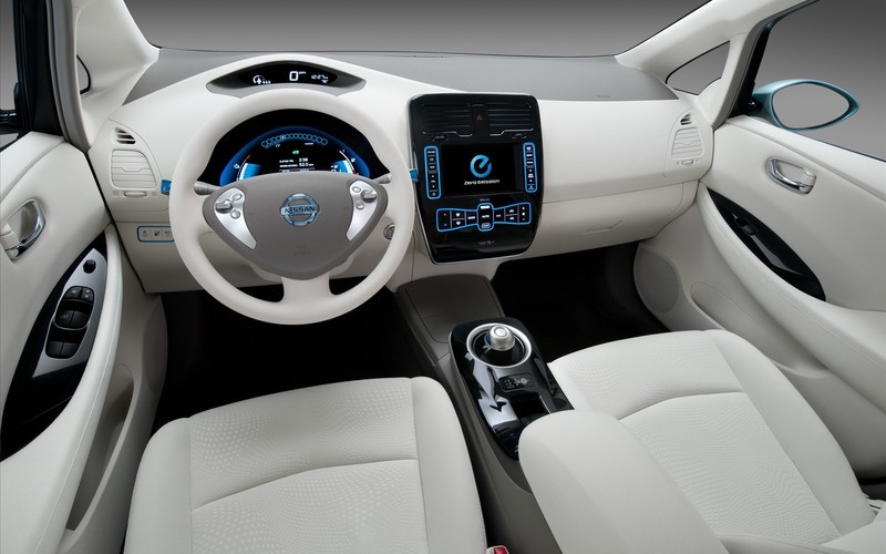 interiér Nissanu Leaf