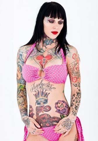 Fotografie potetované ženy