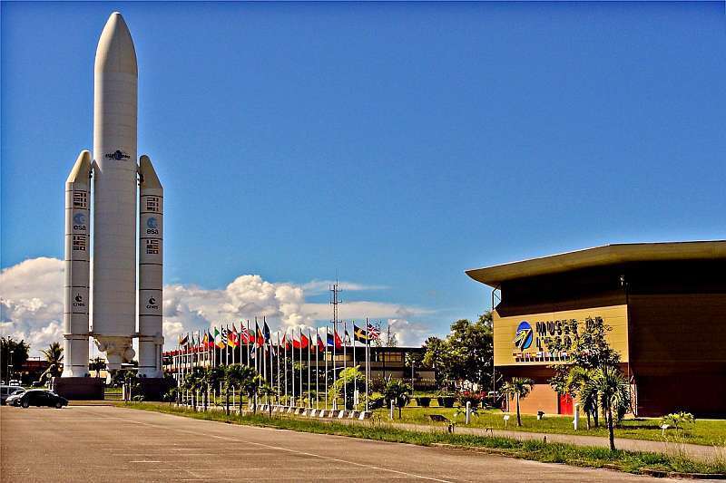 Obrázek kosmodromu ve městě Kourou