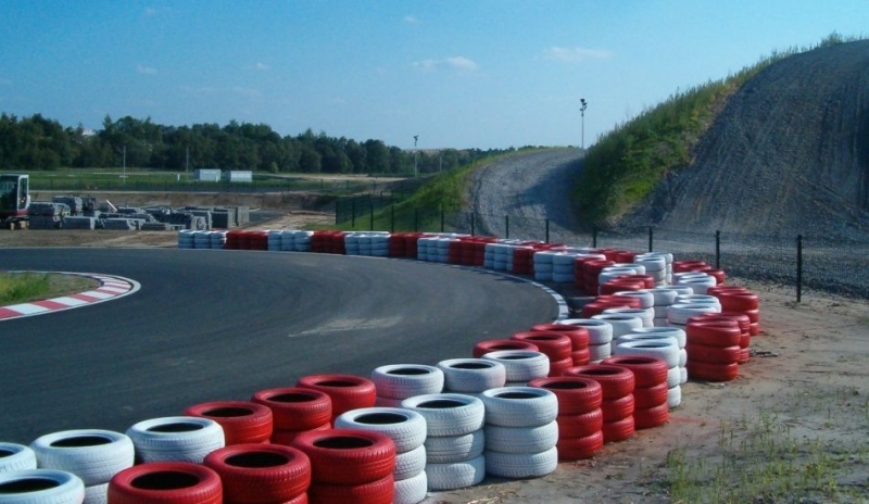 Fotografie motokárové dráhy