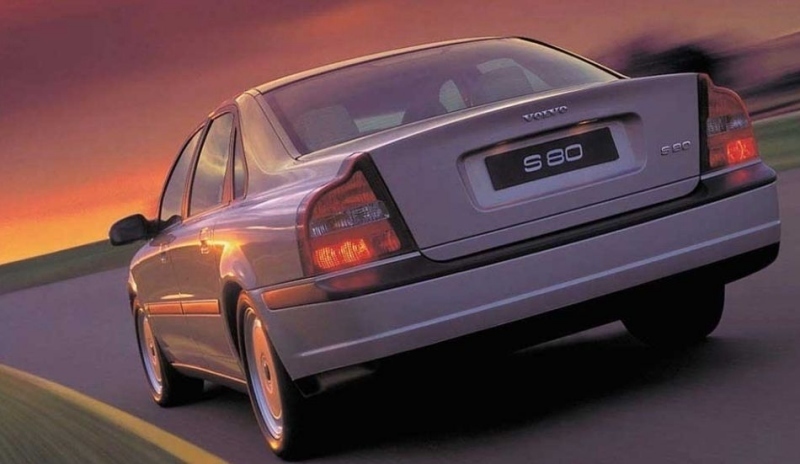 Zadní náprava automobilu značky Volvo