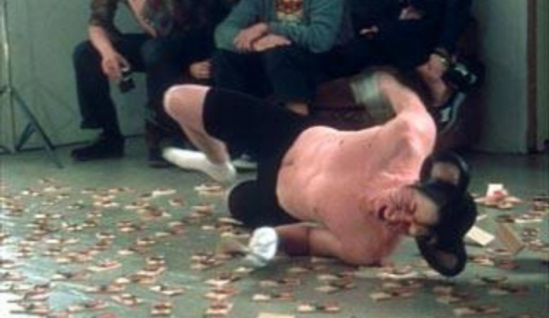 Jackass provádí muži, kteří vymýšlejí nejdivočejší kousky